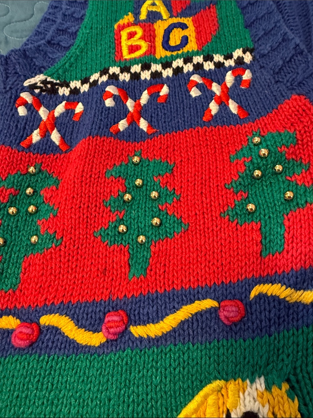 Vintage Talbots Knitted Blue Holiday Sweater Vest - Picture 4 of 6
